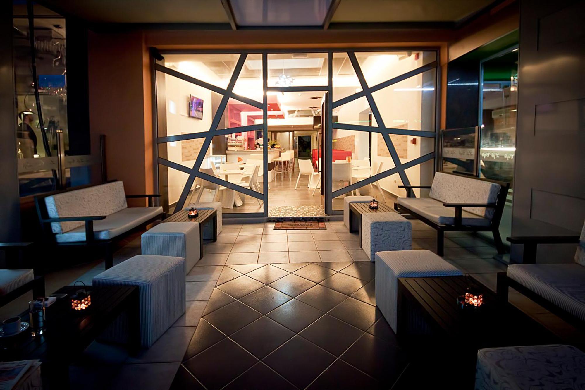 City Life Hotel Heraklion  Bagian luar foto