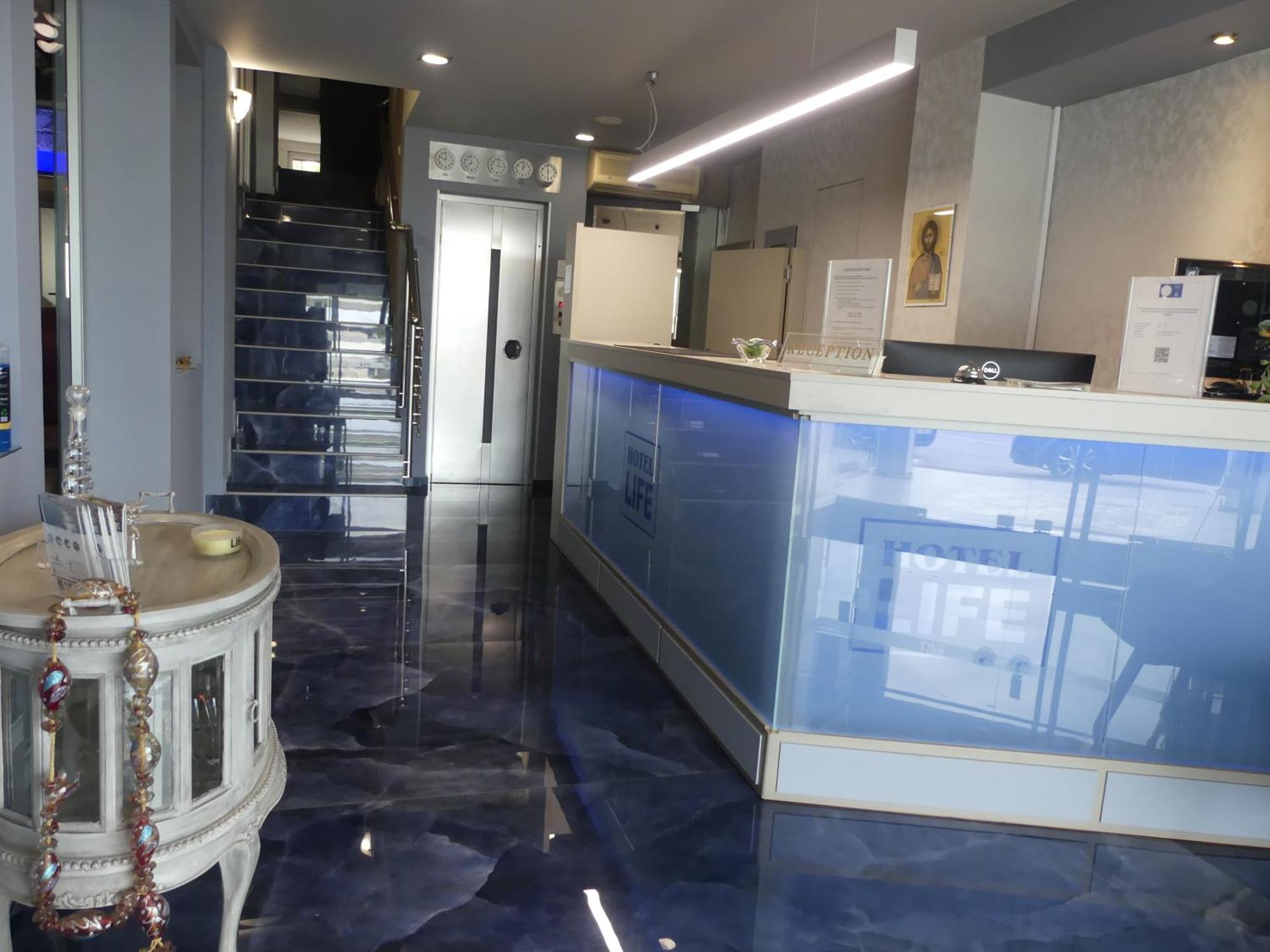City Life Hotel Heraklion  Bagian luar foto