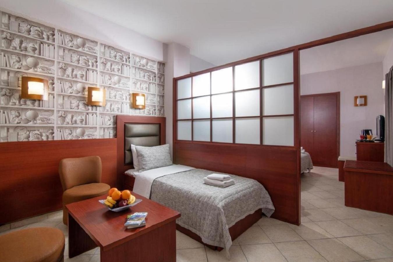City Life Hotel Heraklion  Bagian luar foto