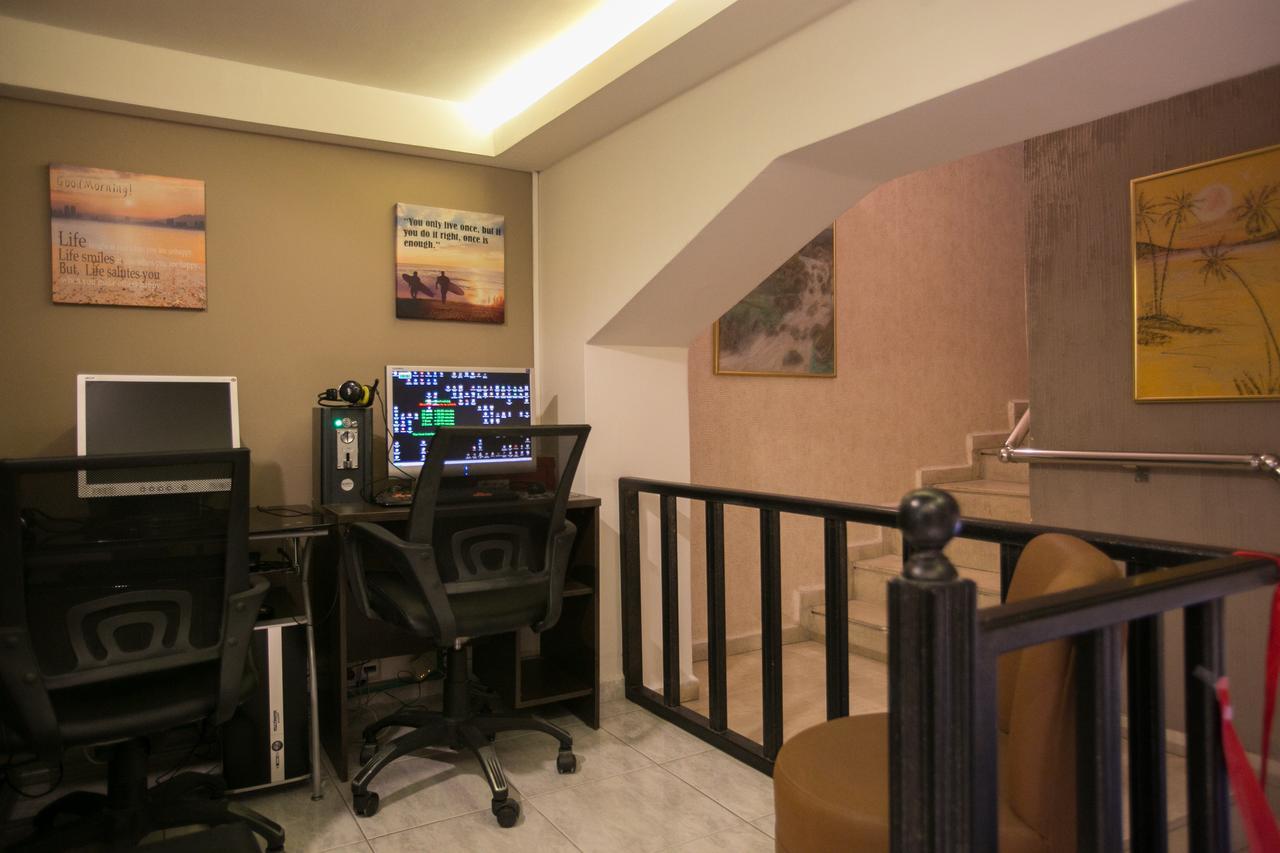 City Life Hotel Heraklion  Bagian luar foto