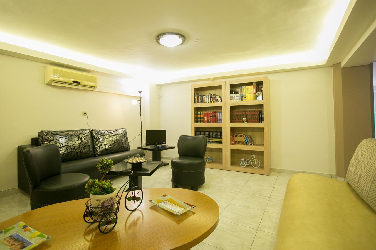 City Life Hotel Heraklion  Bagian luar foto